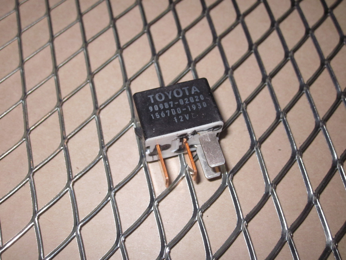 Toyota & Lexus Relay 90987-02020