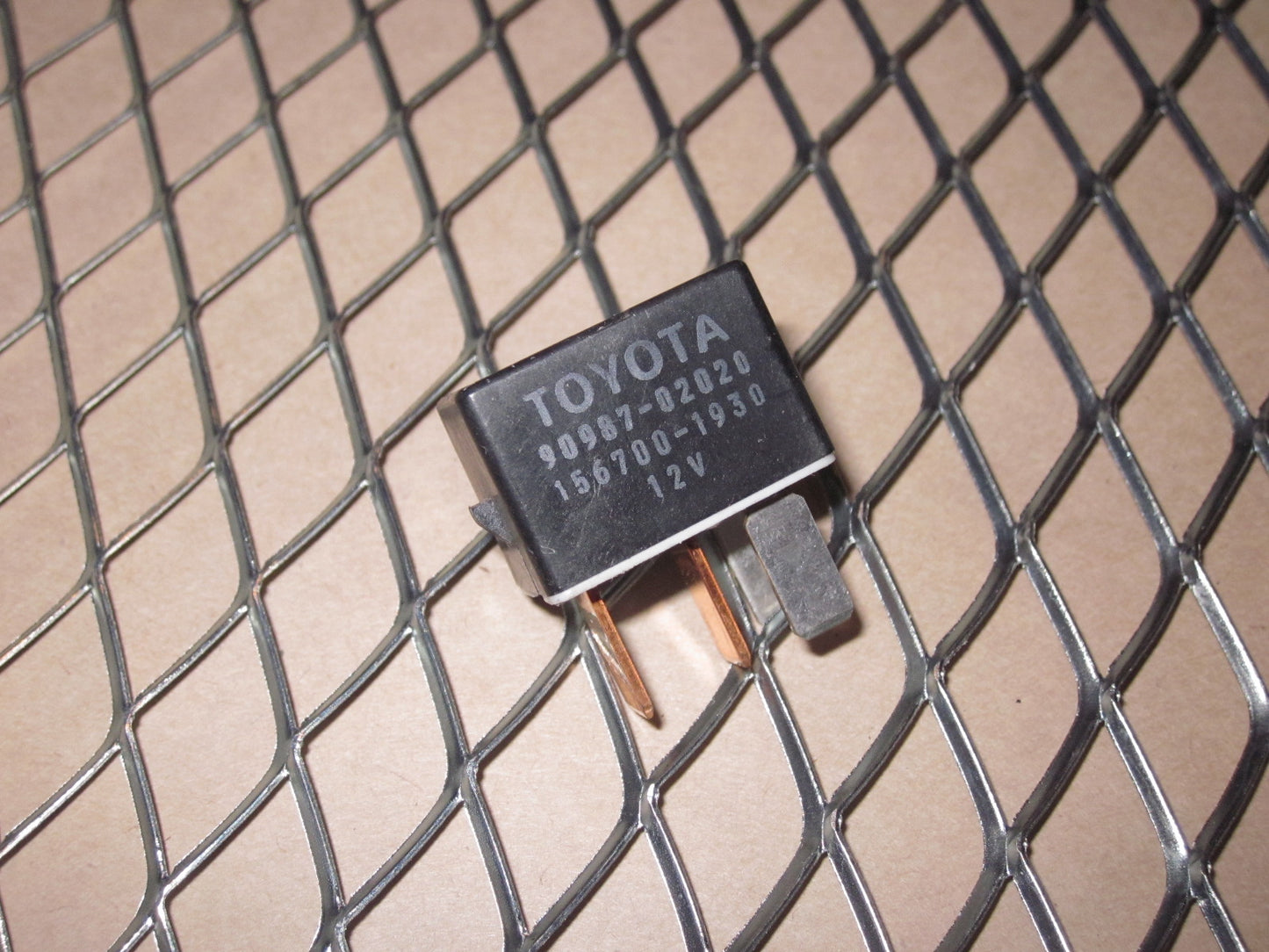 Toyota & Lexus Relay 90987-02020