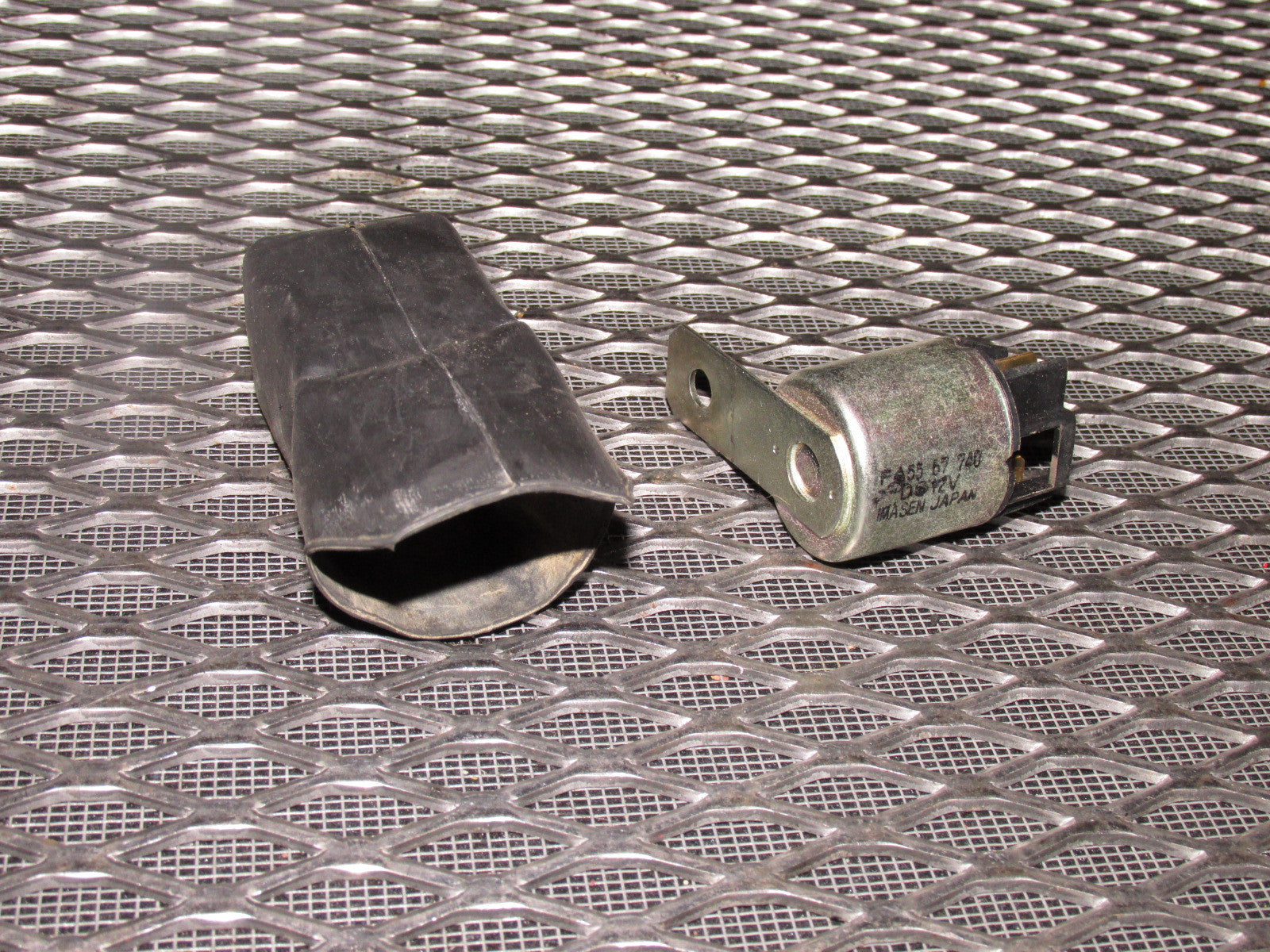 84 85 Mazda RX7 OEM Relay - FA55-67-740