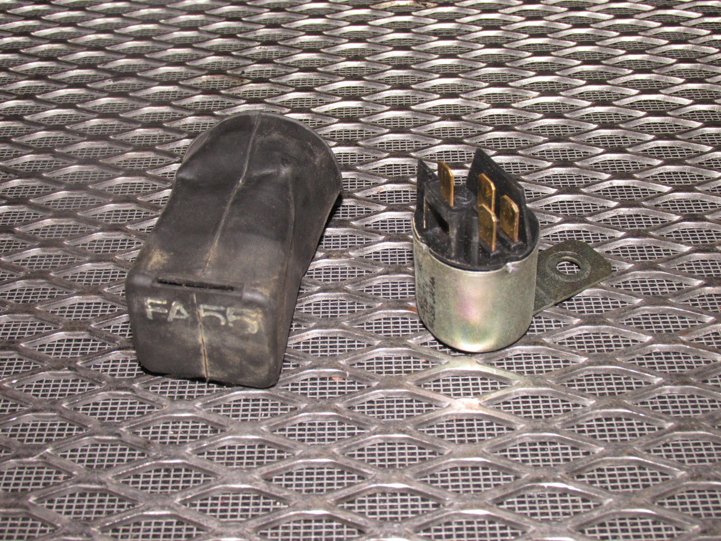 84 85 Mazda RX7 OEM Relay - FA55-67-740