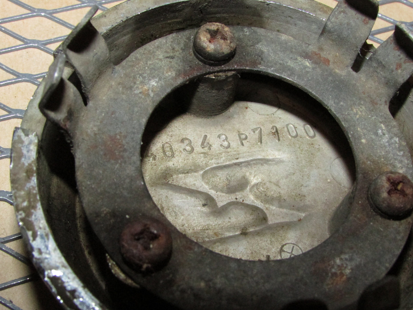 79 80 81 82 83 Datsun 280zx OEM Wheel Center Cap