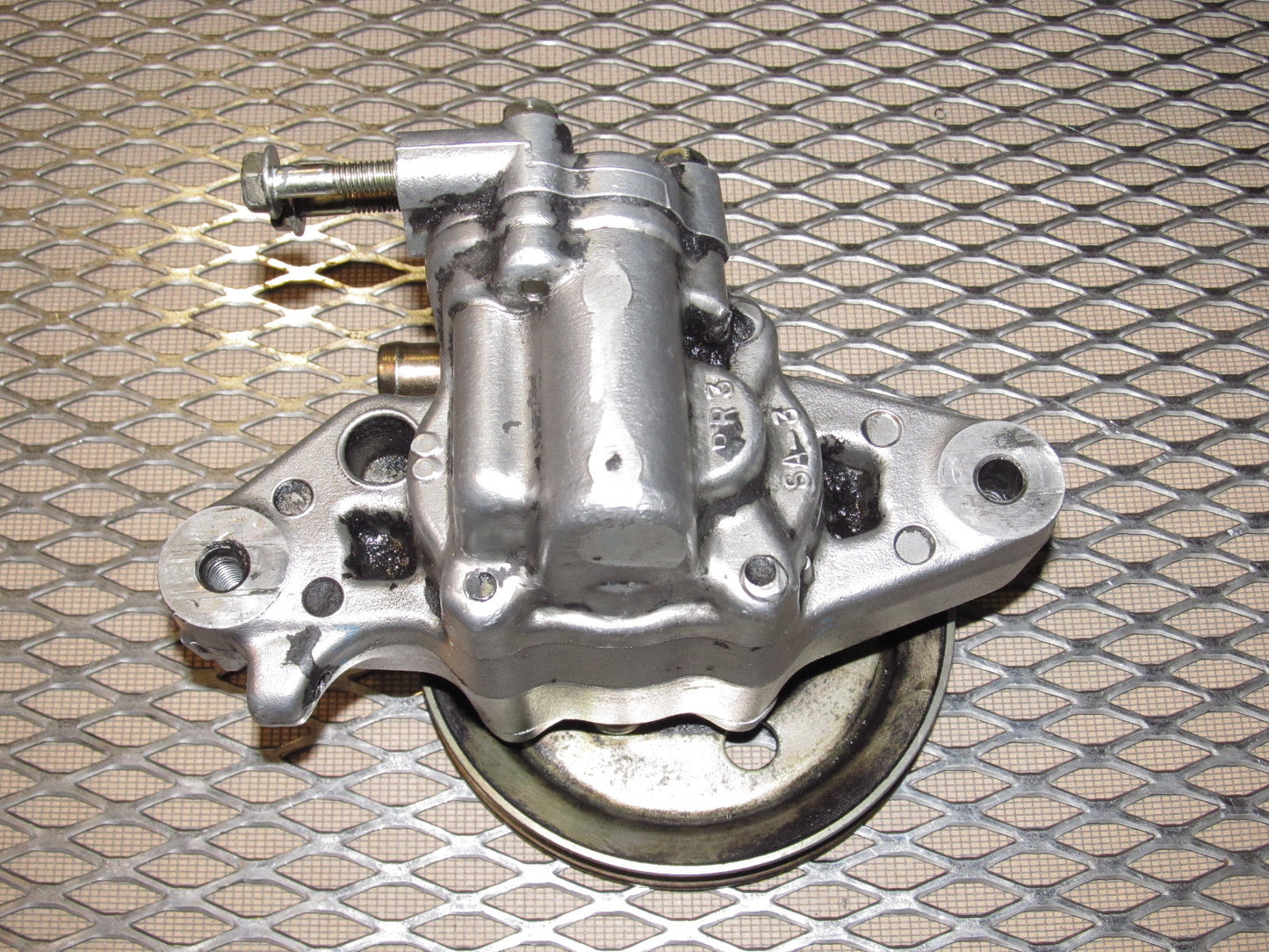 92 93 Acura Integra OEM Power Steering Pump - B18A1