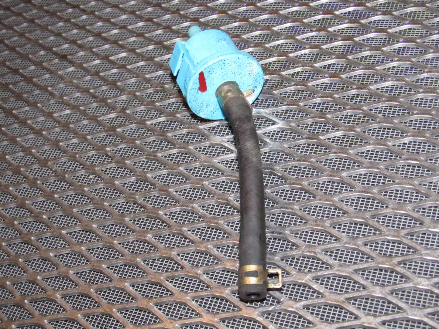 94 95 96 97 Mitsubishi 3000GT Gas Tank Evap Check Valve