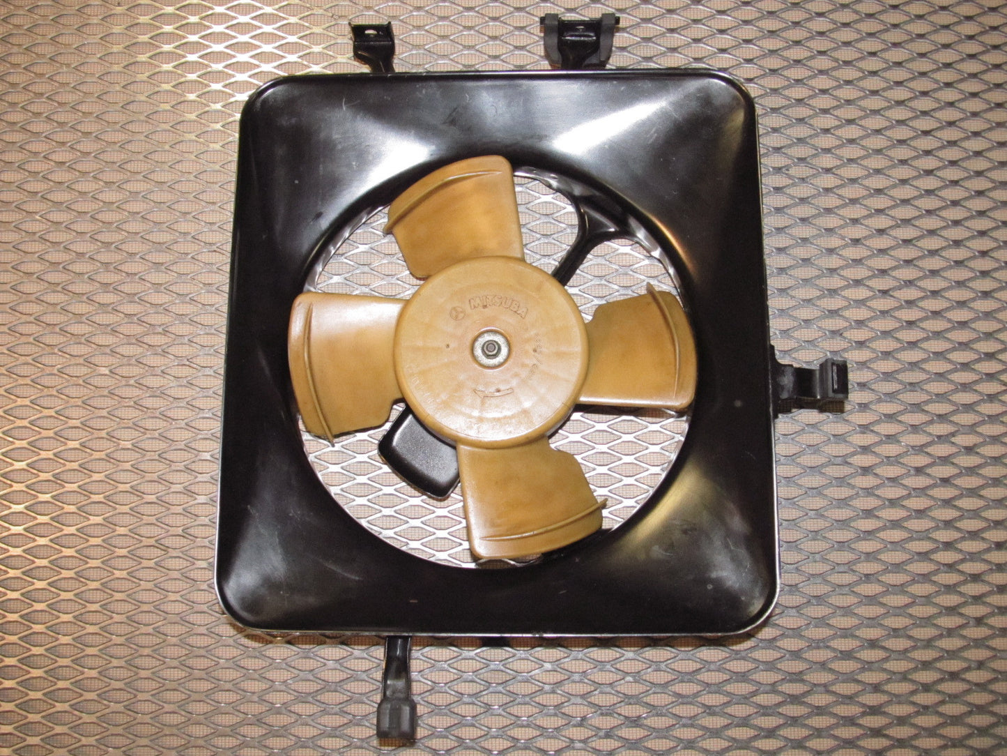 90 91 92 93 Acura Integra Coupe OEM A/C Condenser Fan