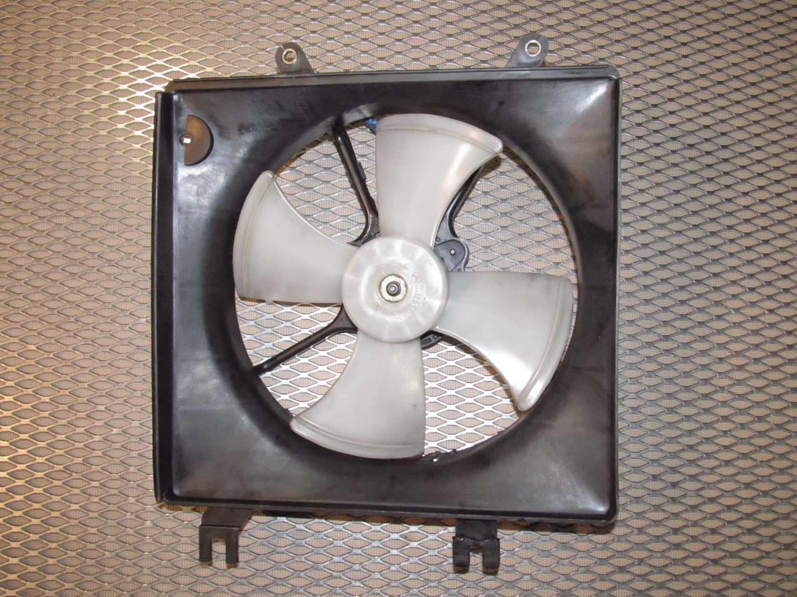 90 91 92 93 Acura Integra Coupe OEM Radiator Fan