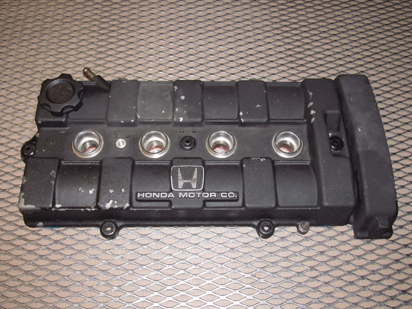 92 93 Acura Integra OEM Engine Valve Cover - B18A1