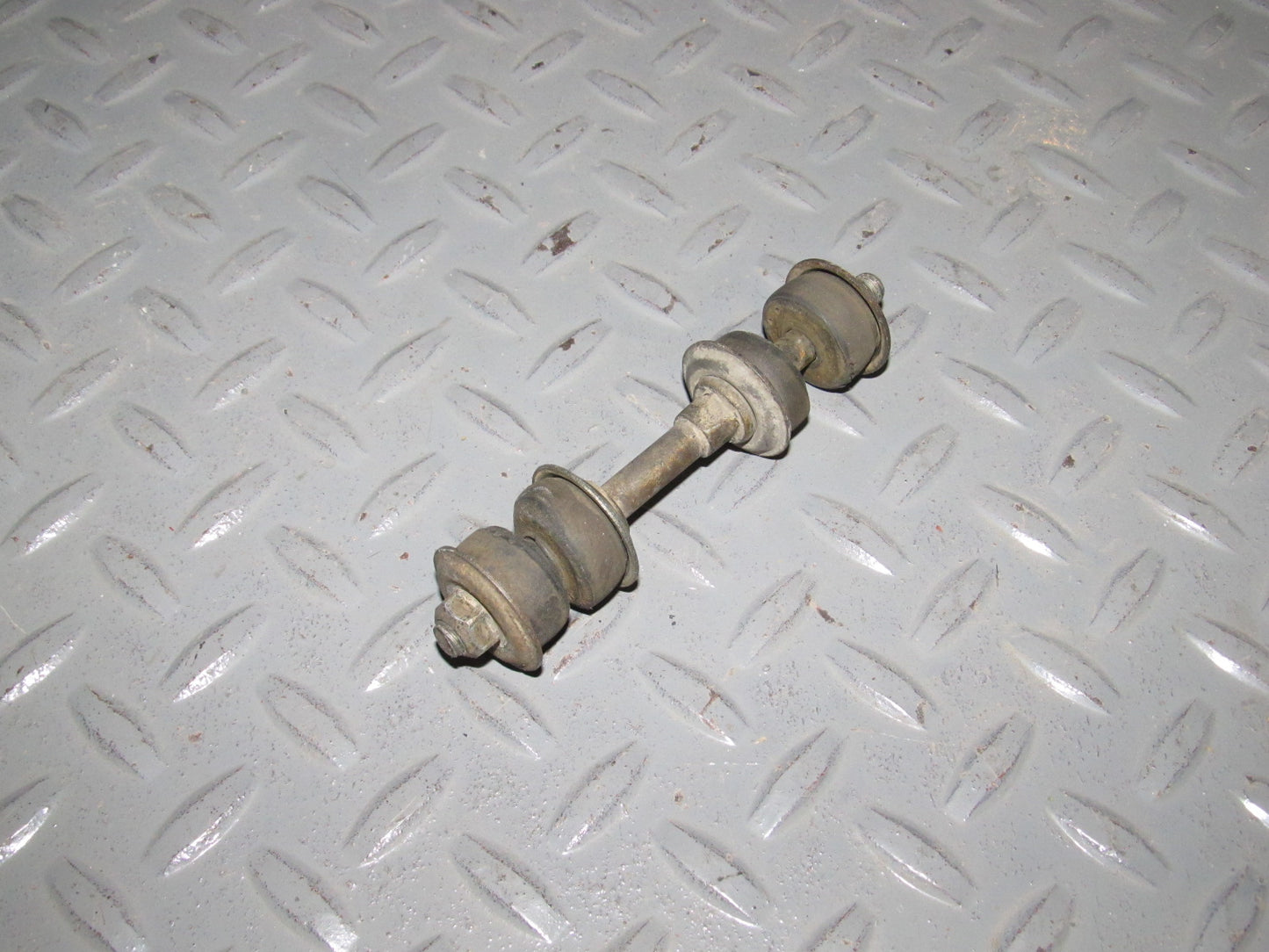90 91 92 93 94 95 96 Nissan 300zx OEM Rear Stabilizer Bar Link