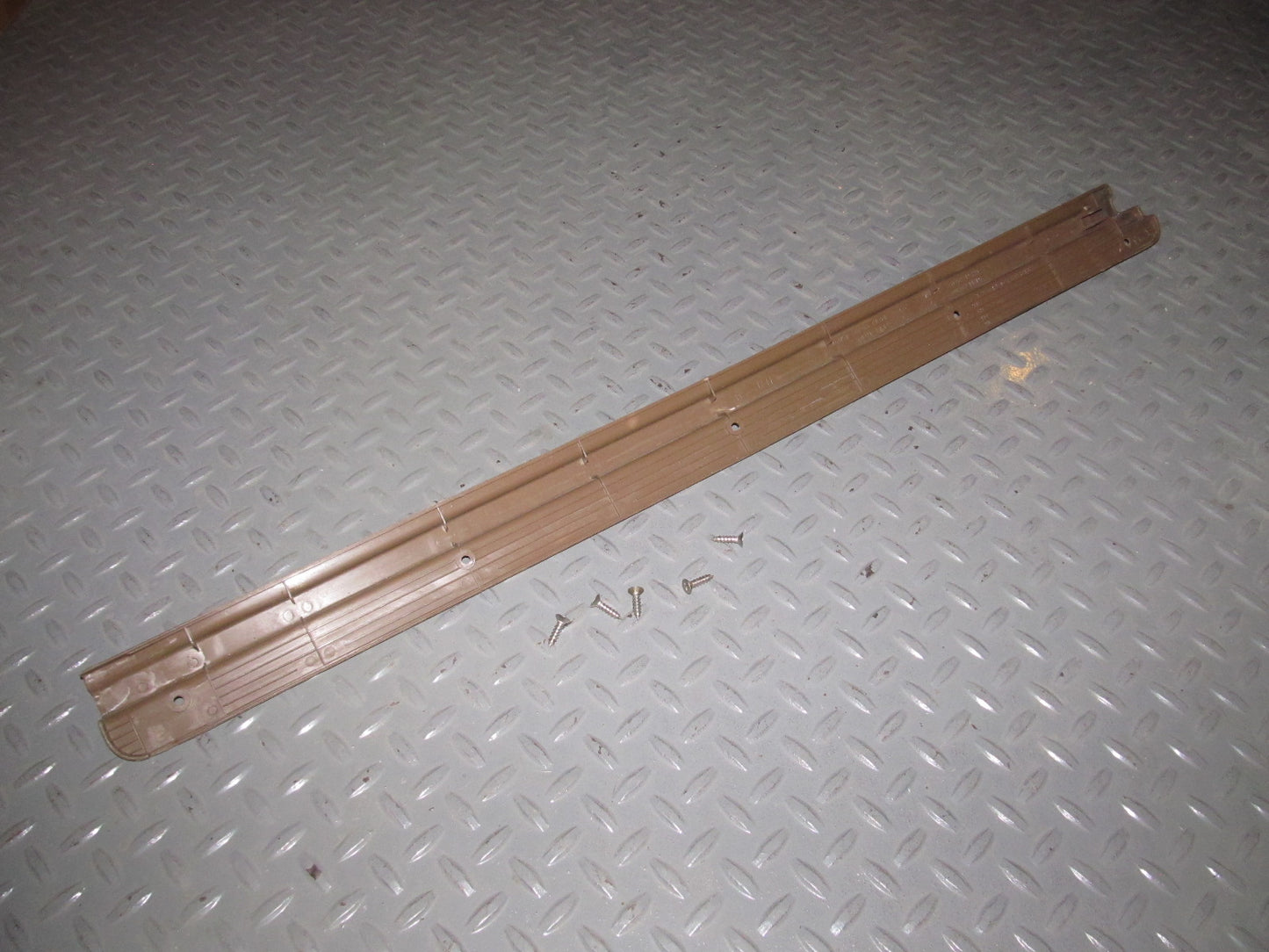 90 91 92 93 94 95 96 Nissan 300zx OEM Door Sills Panel Cover - Right