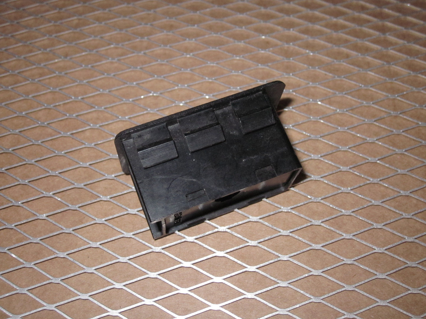 75 76 77 78 Datsun 280z OEM Rear Defogger Light Lamp Housing