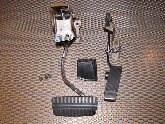 91 92 93 94 Nissan 240SX A/T Brake Pedal Assembly