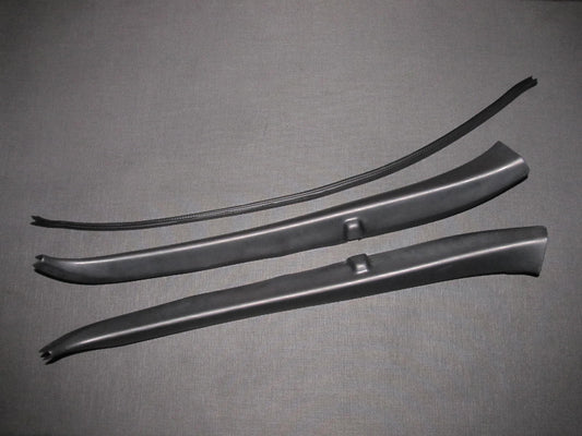 94 95 96 97 98 99 00 01 Acura Integra OEM Coupe Hatch Door Cover Trim