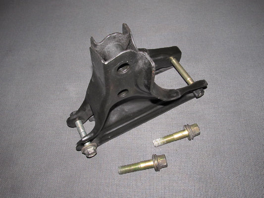 94 95 96 97 98 99 00 01 Acura Integra OEM Rear Motor Mount Bracket