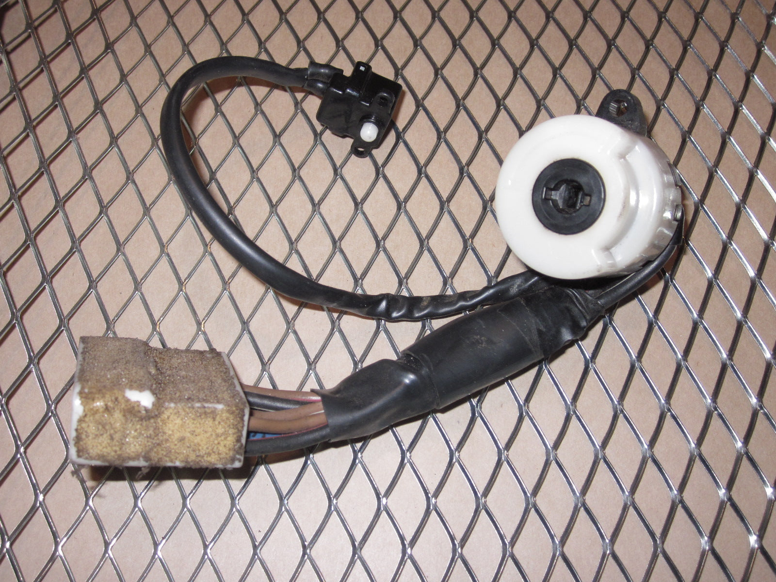 91 92 93 94 95 Toyota MR2 OEM Interior Ignition Lock Cylinder Switch