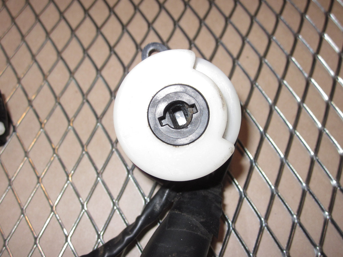 91 92 93 94 95 Toyota MR2 OEM Interior Ignition Lock Cylinder Switch