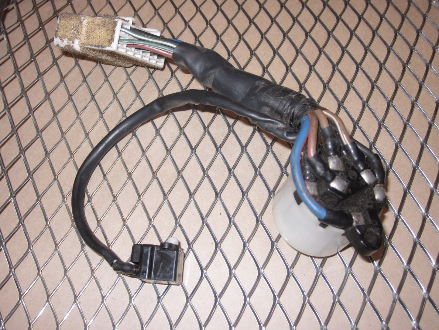 91 92 93 94 95 Toyota MR2 OEM Interior Ignition Lock Cylinder Switch