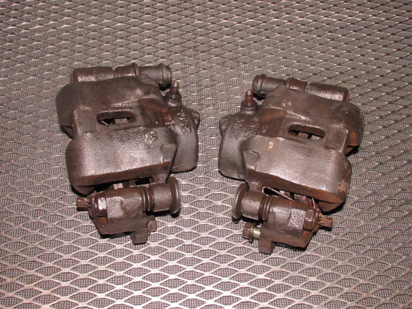 84 85 Mazda RX7 OEM 12A Front Brake Caliper - Set