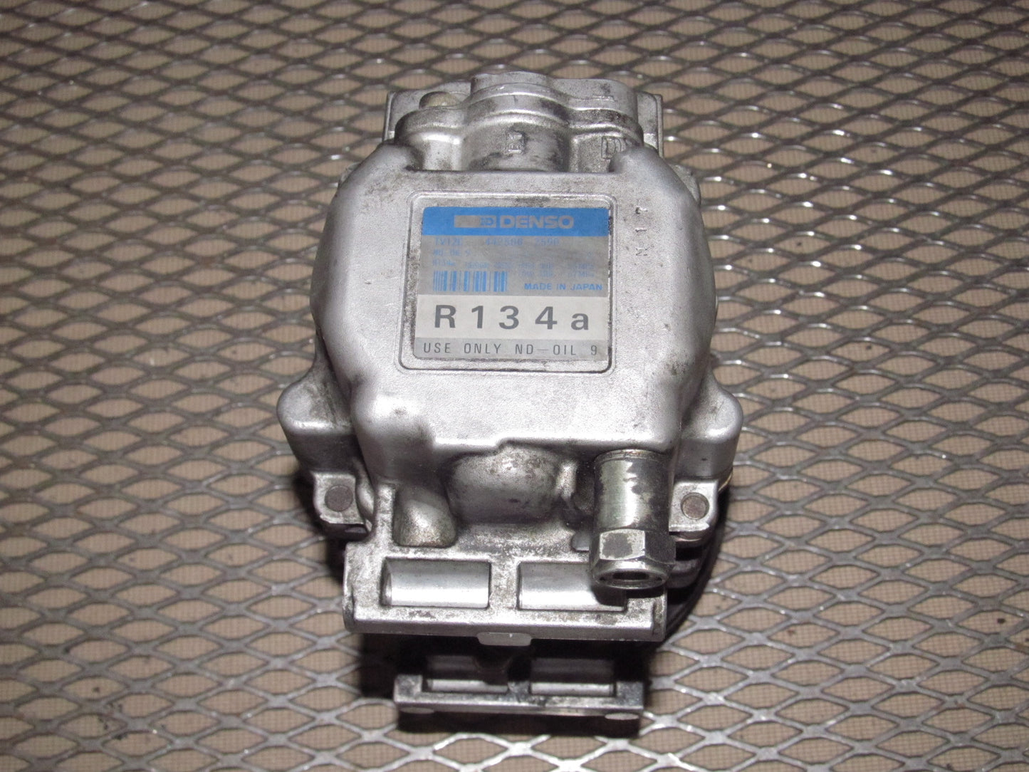 94 95 96 97 Mazda Miata OEM A/C Compressor & Clutch