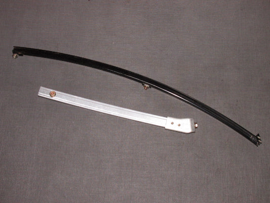 90 91 92 93 Mazda Miata OEM Window Guide - Right