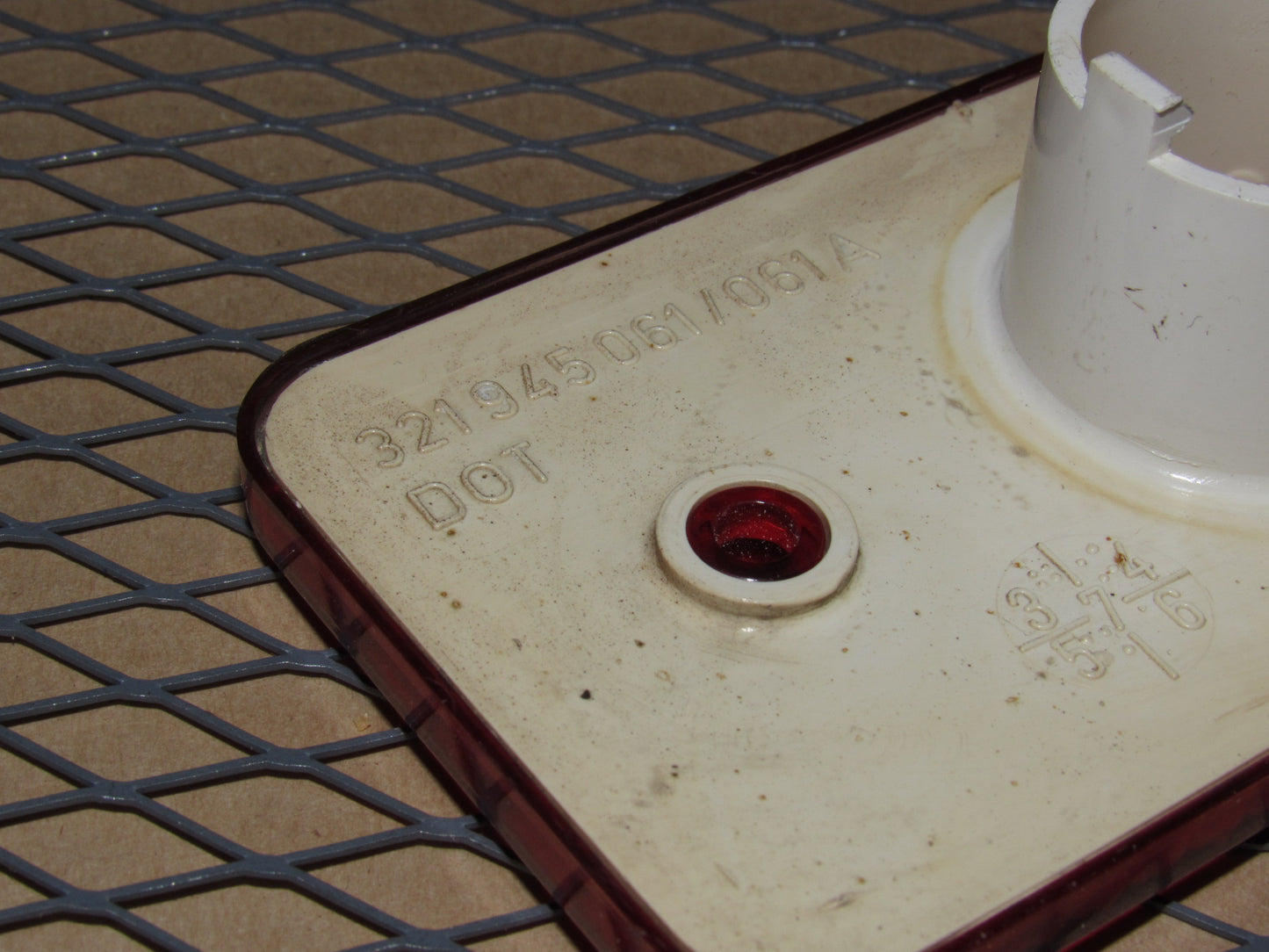 85 86 87 88 89 Volkswagen Cabriolet OEM Rear Side Marker Light Lamp