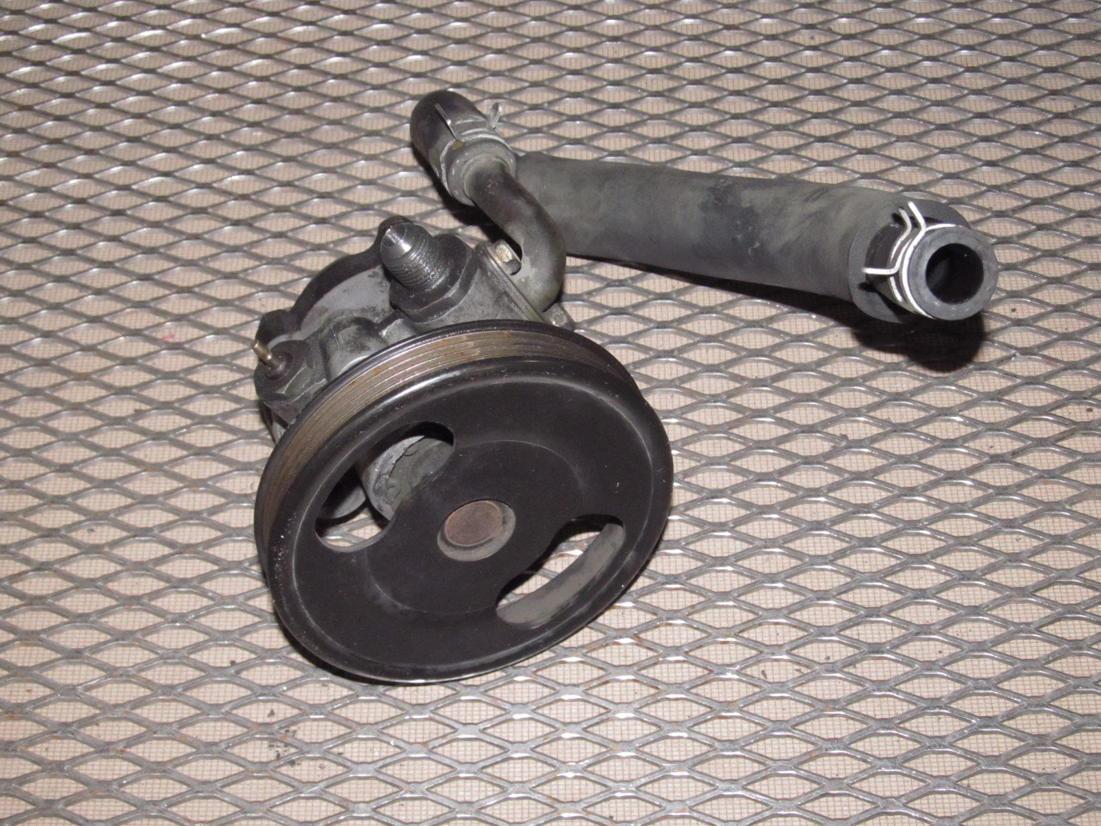 94 95 96 97 Mazda Miata OEM Power Steering Pump