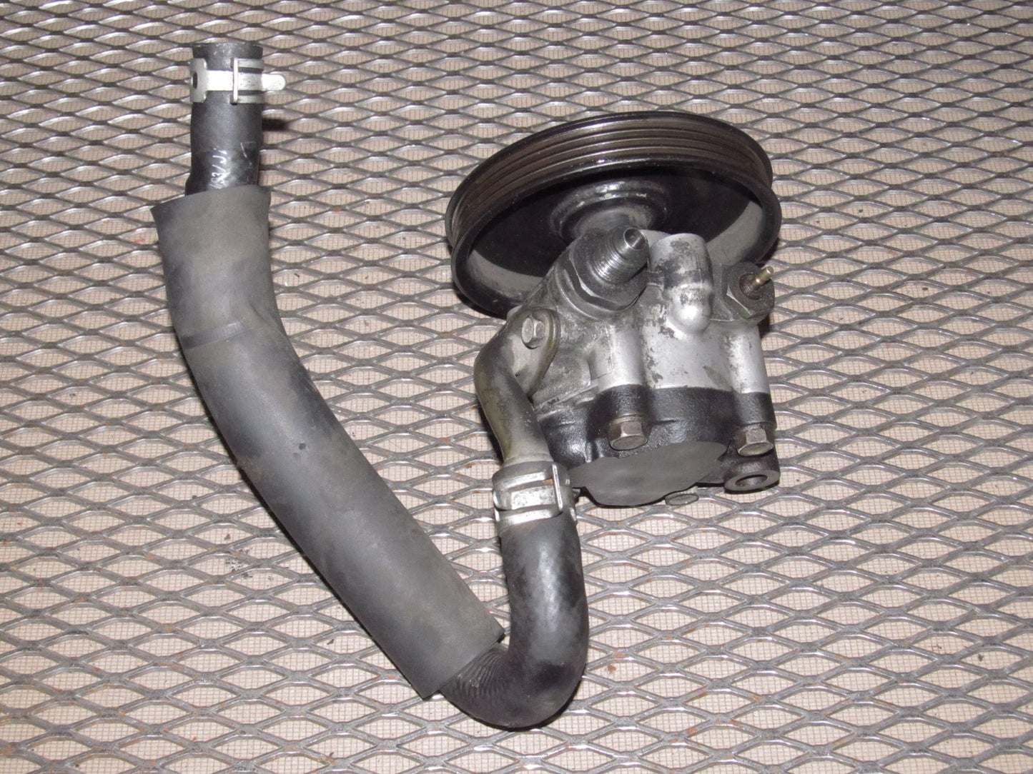 94 95 96 97 Mazda Miata OEM Power Steering Pump