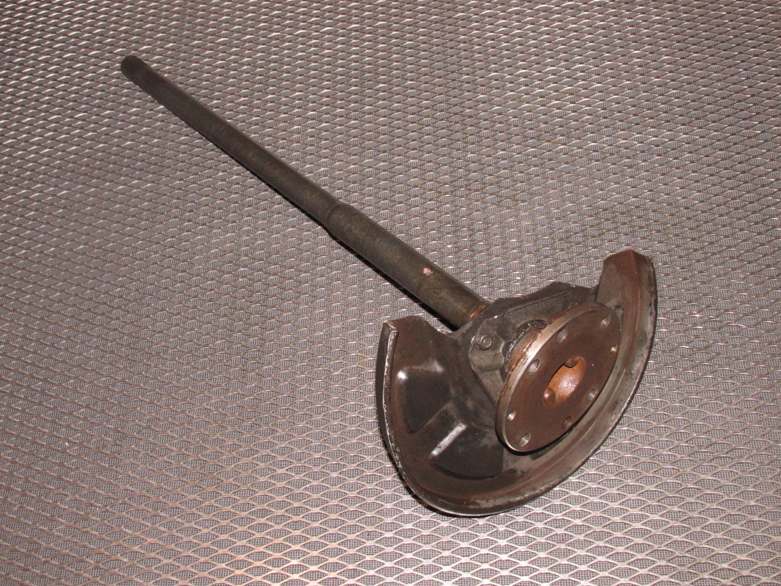 84 85 Mazda RX7 OEM 12A Rear Wheel Spindle & Hub - Right