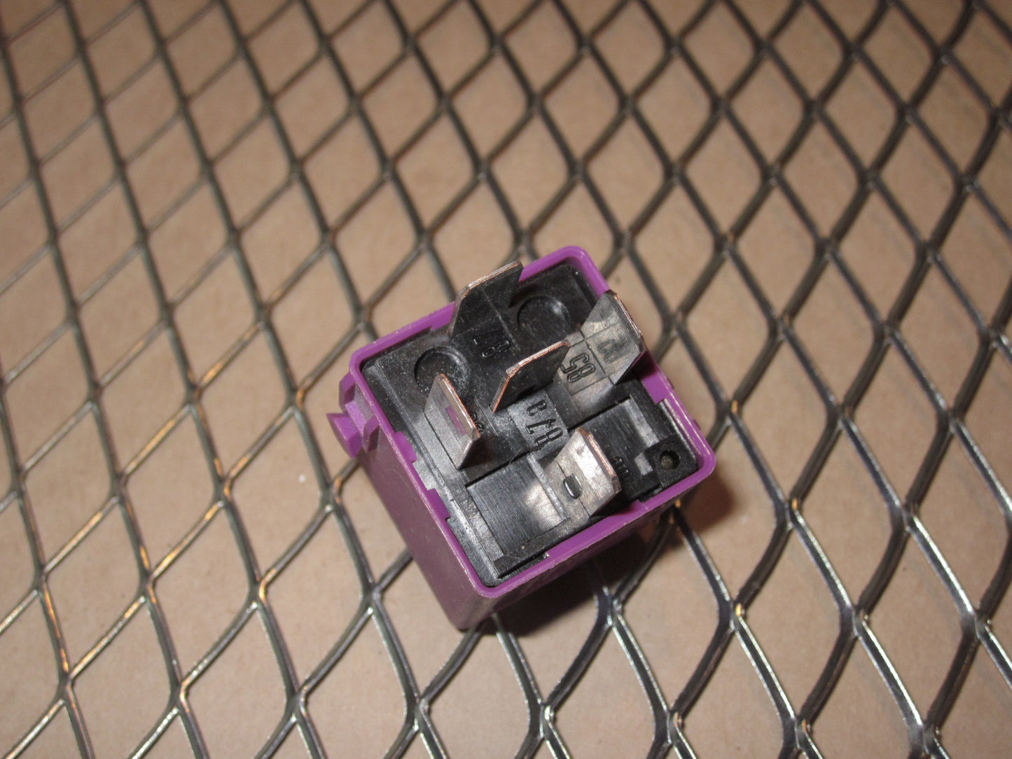 BMW Relay V23134-E59-X107