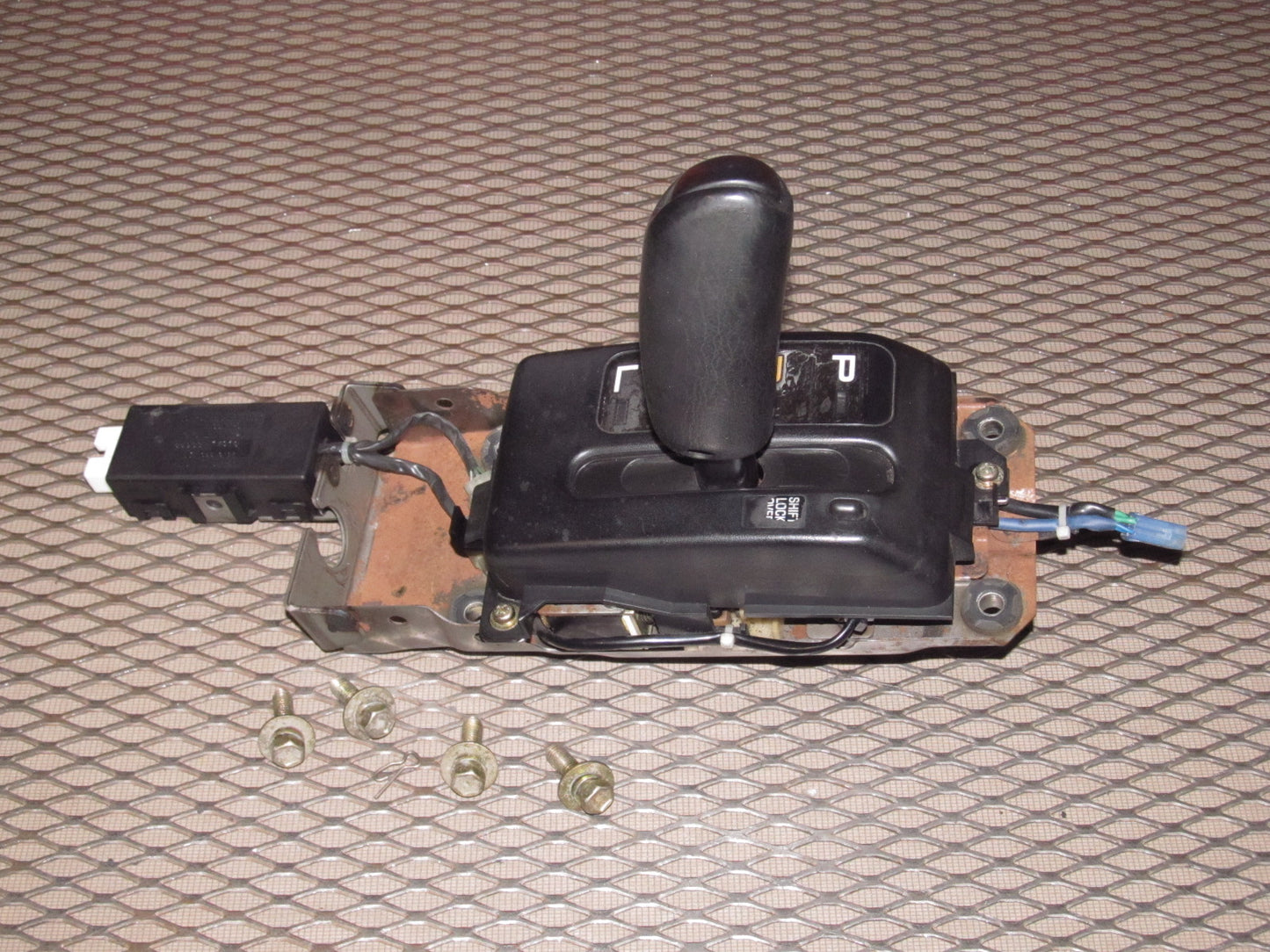 91 92 93 94 95 Toyota MR2 OEM A/T Shifter Assembly