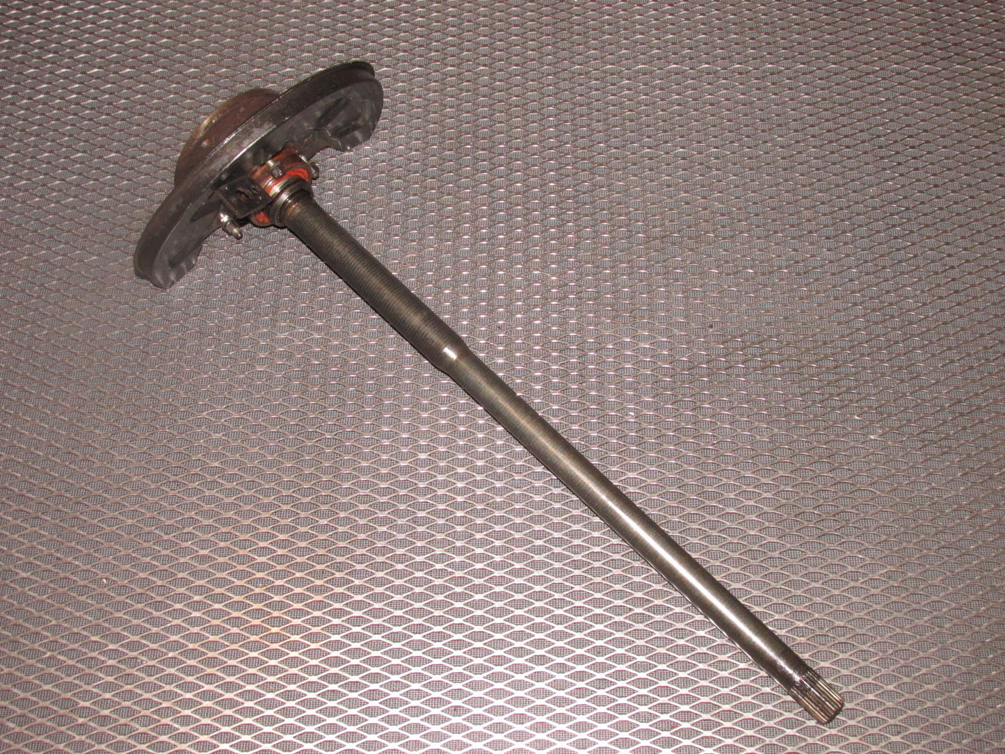 84 85 Mazda RX7 OEM 12A Rear Wheel Spindle & Hub - Left
