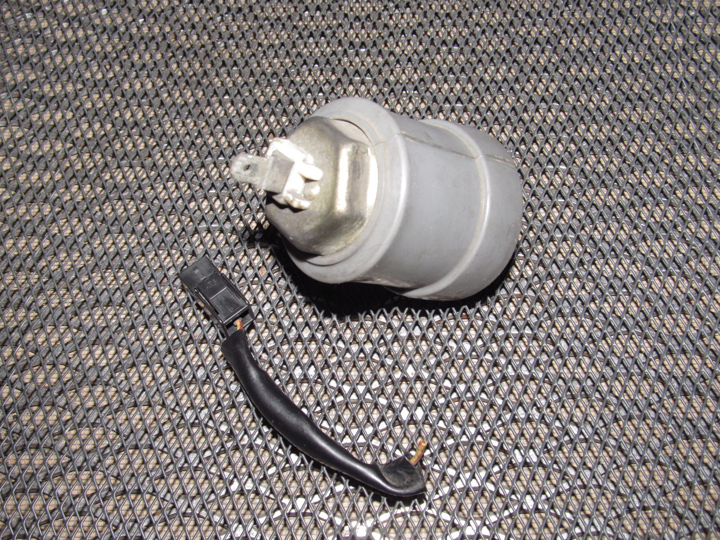 94 95 96 97 Mazda Miata OEM Engine Oil Pressure Switch