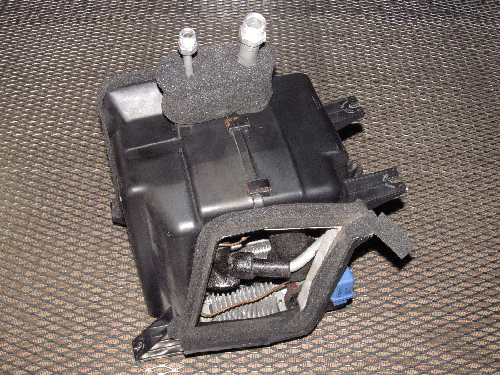 90-96 Nissan 300zx OEM A/C Evaporator Core & Box – Autopartone