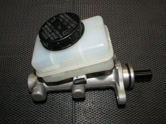 03 04 Infiniti G35 Sedan OEM Master Brake Cylinder