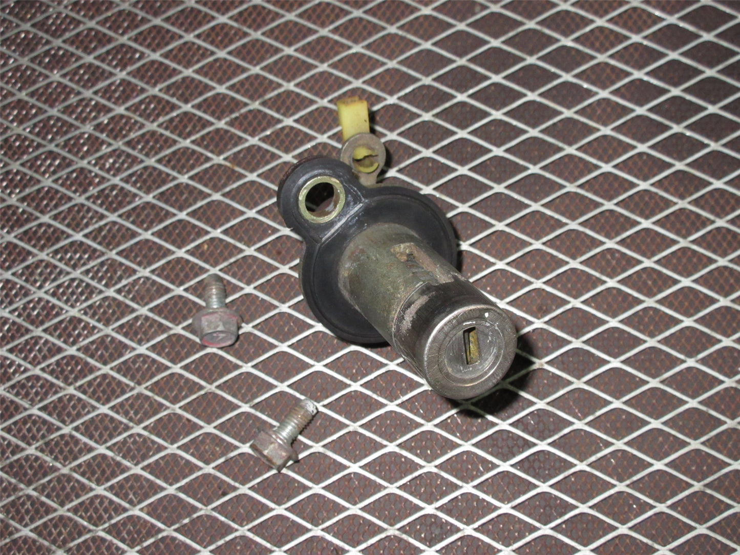 94 95 96 97 98 99 Toyota Celica Coupe Trunk Lock Cylinder Tumbler