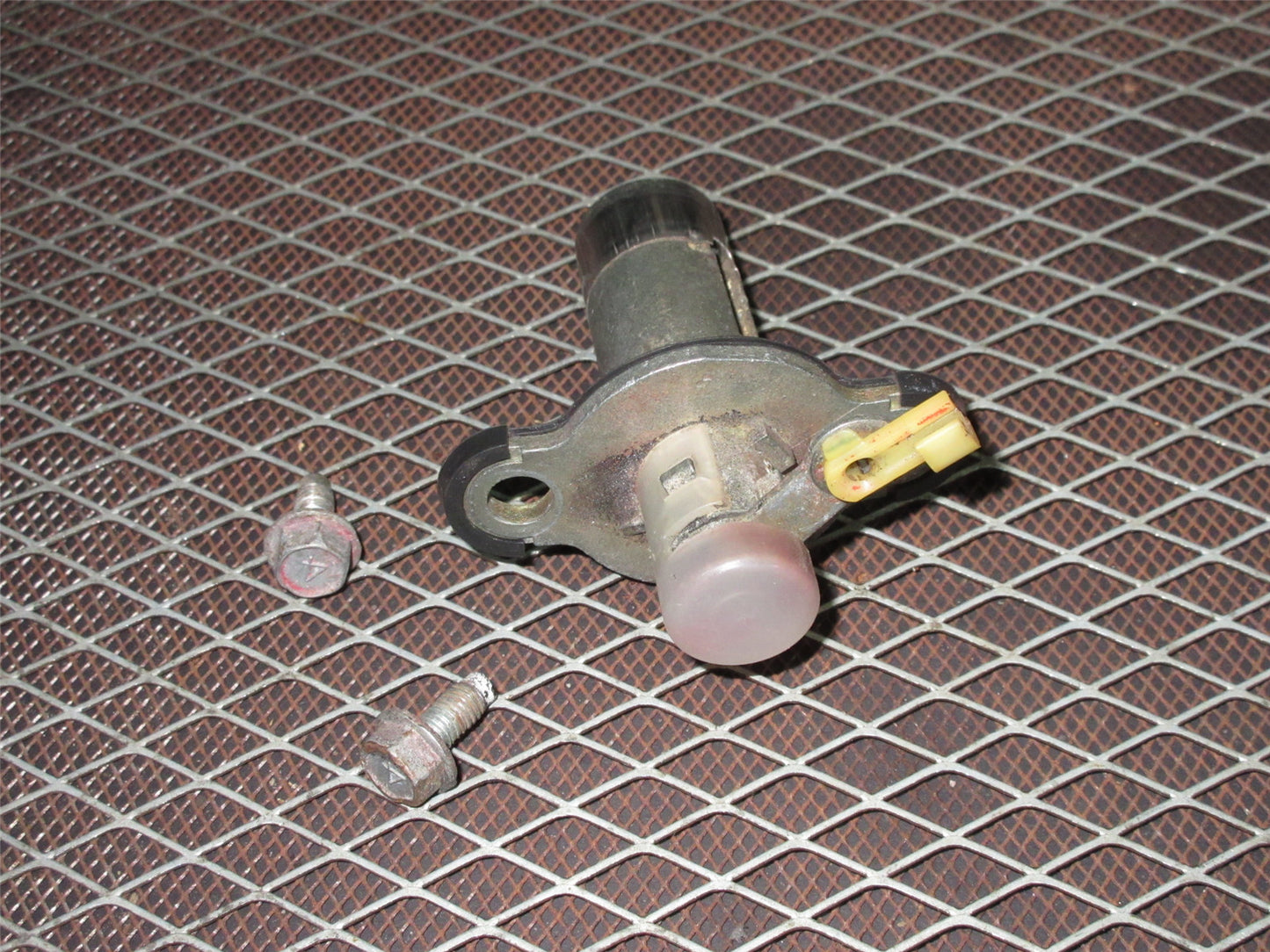 94 95 96 97 98 99 Toyota Celica Coupe Trunk Lock Cylinder Tumbler