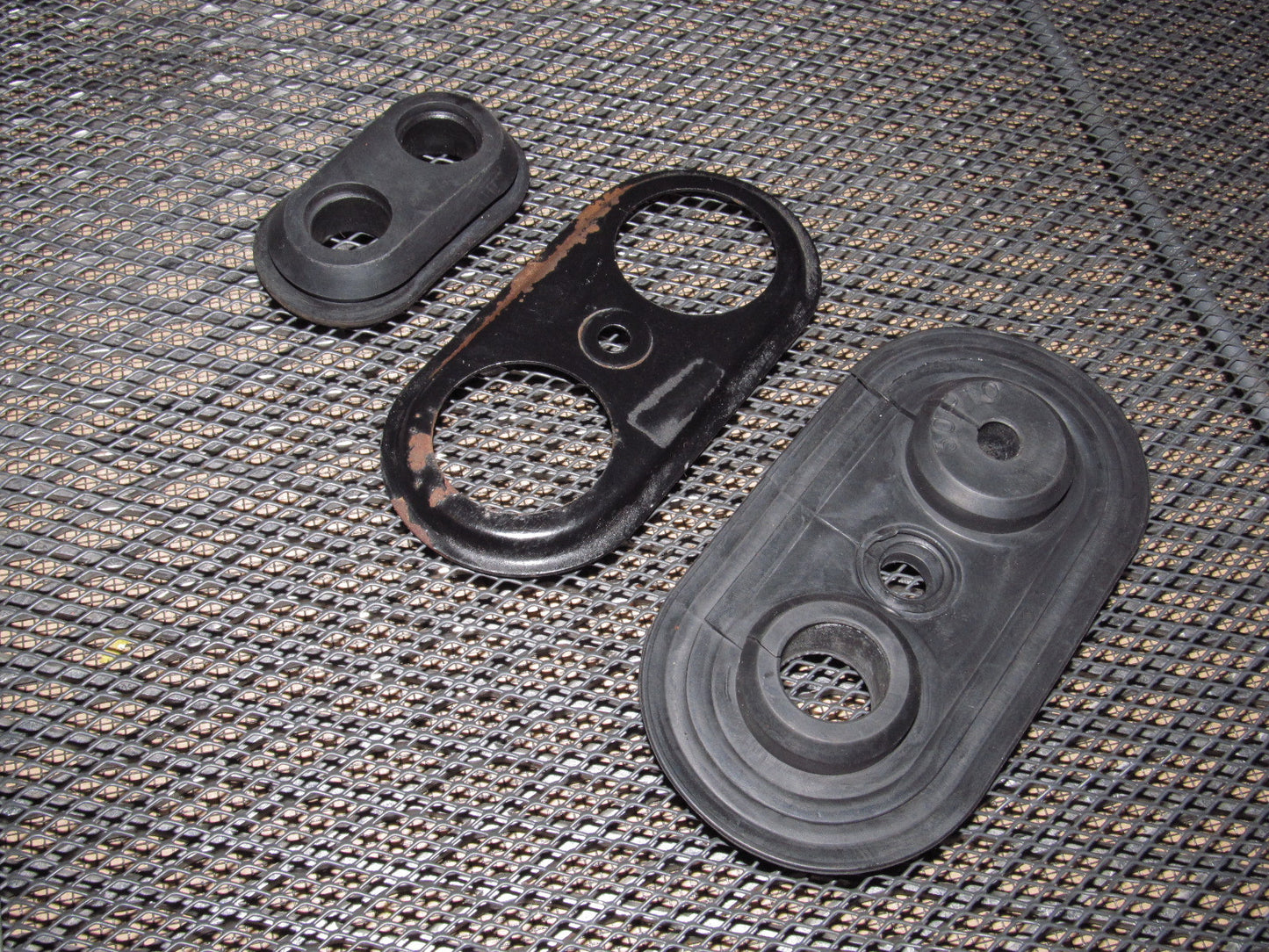 90-96 Nissan 300zx OEM A/C Evaporator & Heater Core Grommet