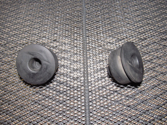 90 91 92 93 Acura Integra OEM Radiator Lower Mounting Bushing