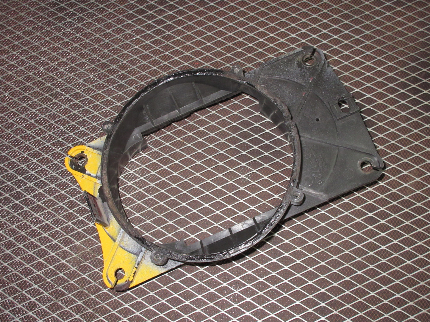 94 95 96 97 98 99 Toyota Celica Front Door Woofer Speaker Mounting Bracket