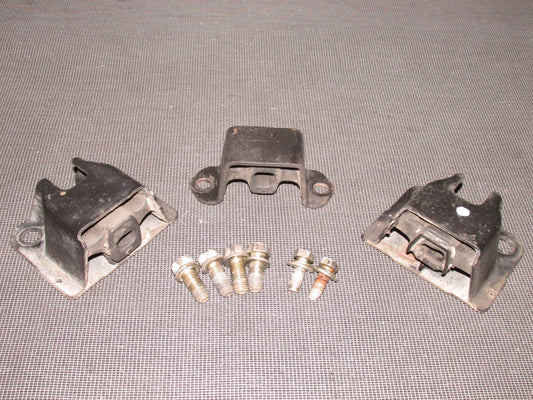 87 88 89 Toyota MR2 OEM Exhaust Mount & Bracket