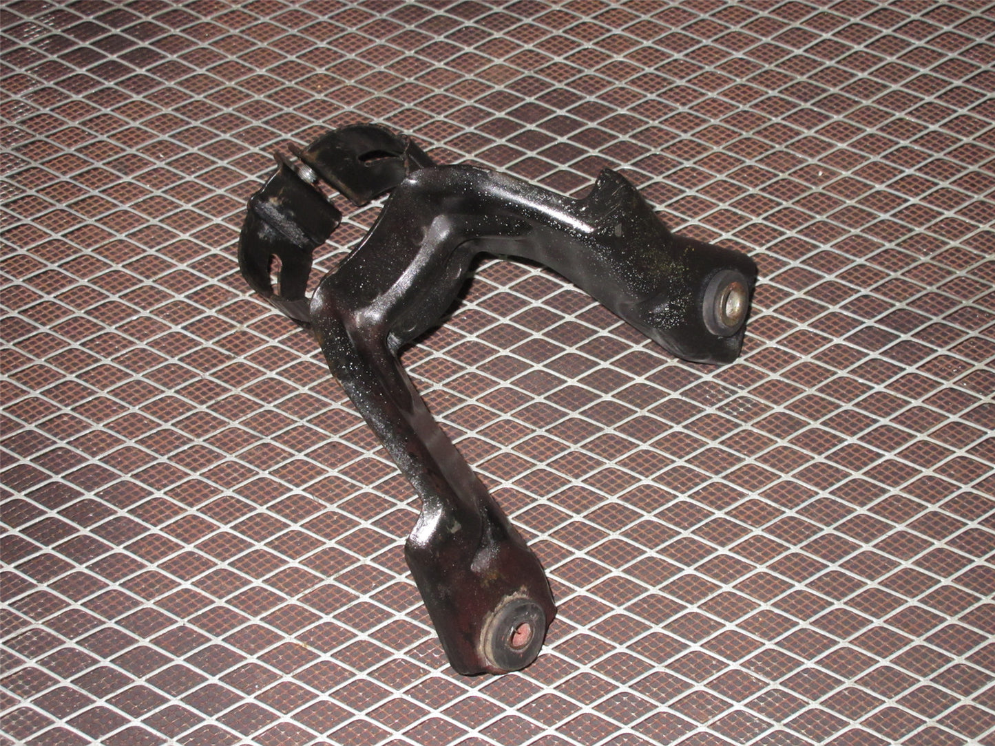 94 95 96 97 98 99 Toyota 1.8L 7A-FE Celica Fuel Filter Mounting Bracket