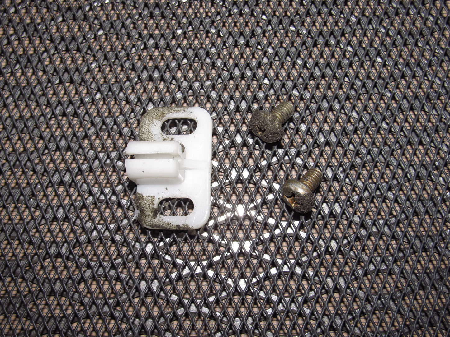 83-85 Porsche 944 OEM Interior Door Cable Holder Clip - Left