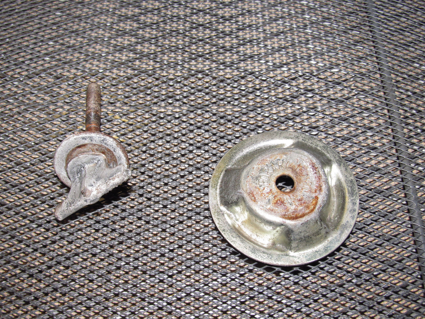 90 91 92 93 Acura Integra OEM Spare Tire Wheel Lock Tie Down