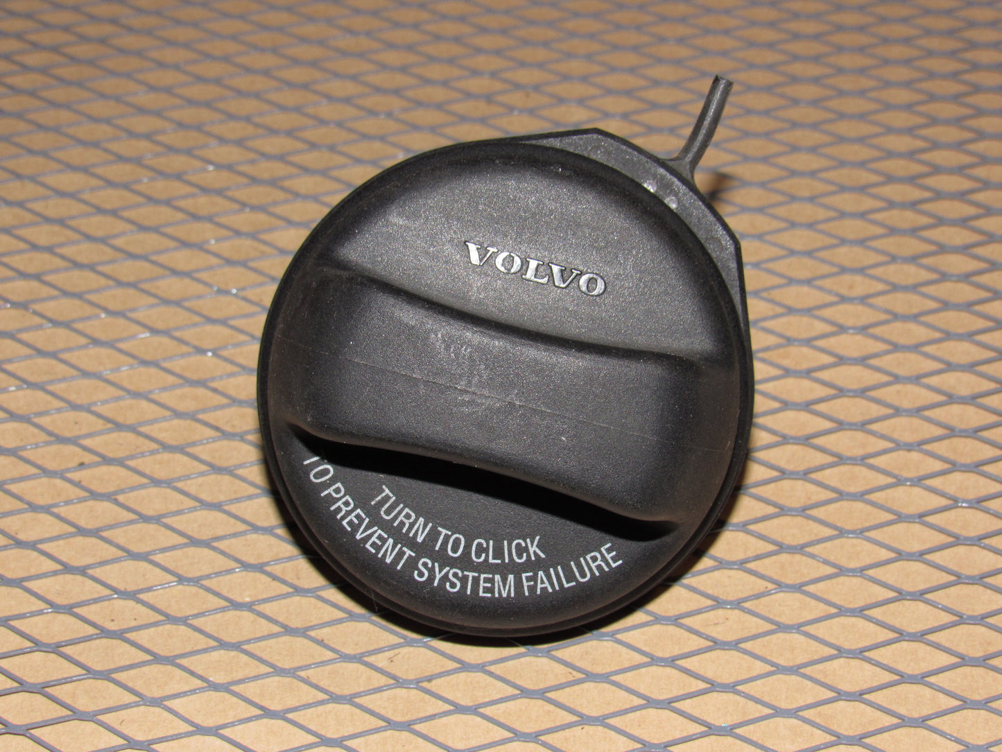 93 94 95 96 97 Volvo 850 OEM Gas Fuel Filler Cap