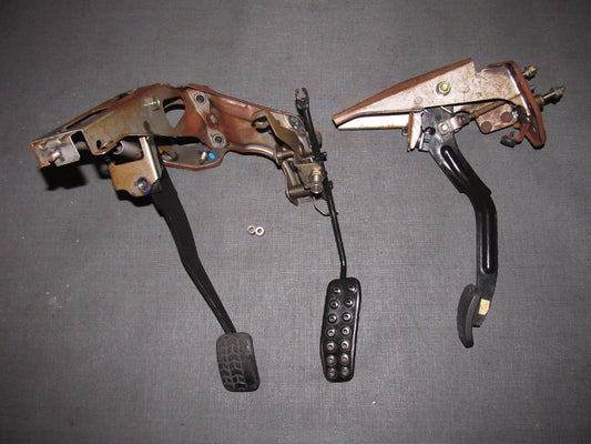 90 91 92 93 Mazda Miata OEM Manual Brake Pedal Assembly