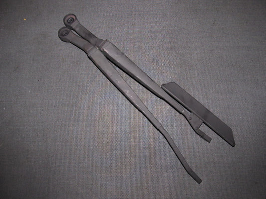 90 91 92 93 Mazda Miata OEM Front Wiper Arm Set