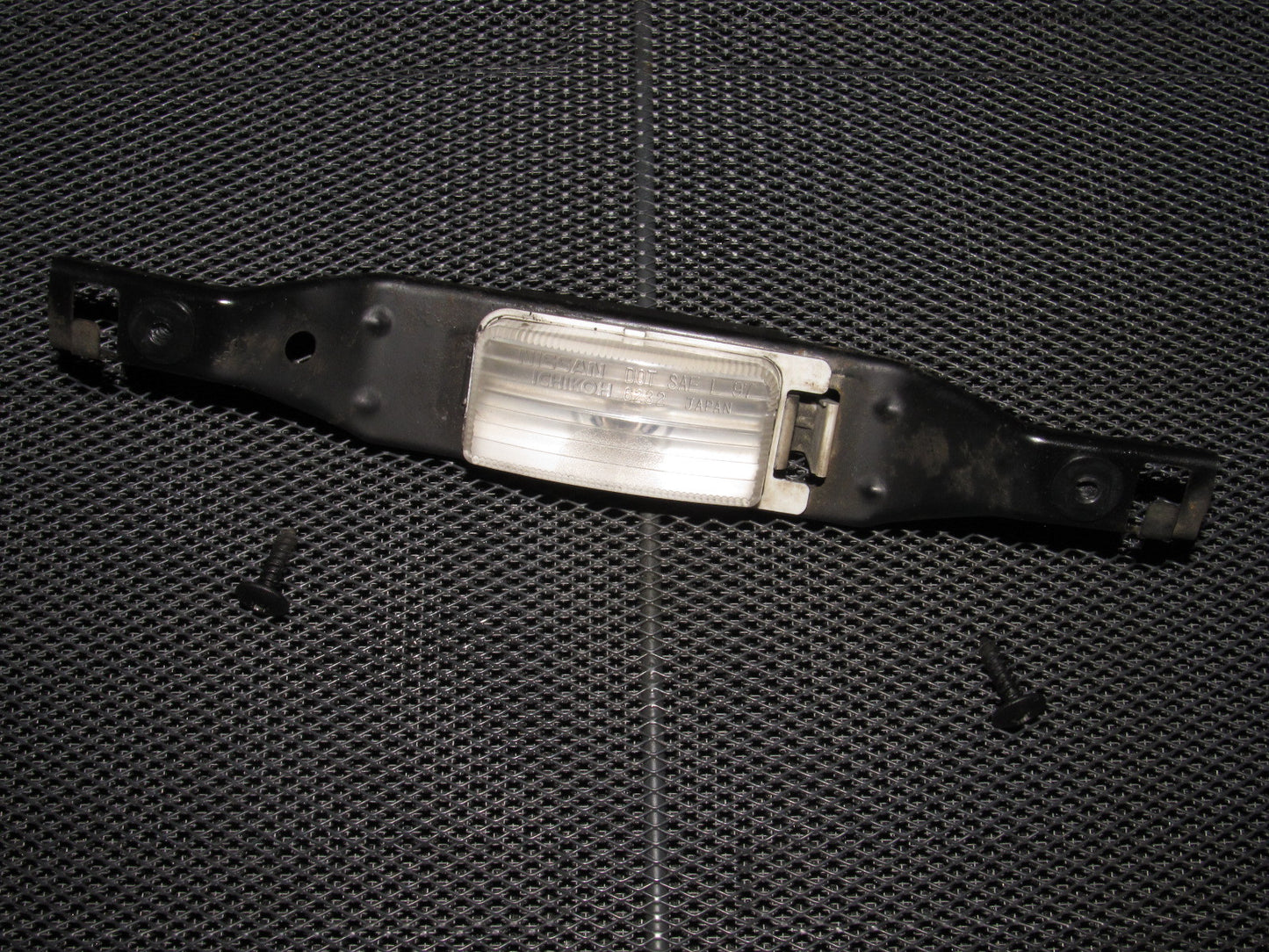 03 04 Infiniti G35 Sedan OEM Rear License Plate Light