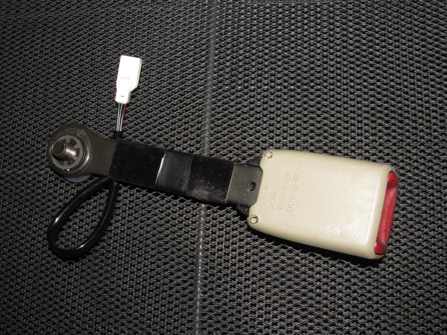 03 04 Infiniti G35 Sedan OEM Front Seat Belt Buckle Receiver - Right