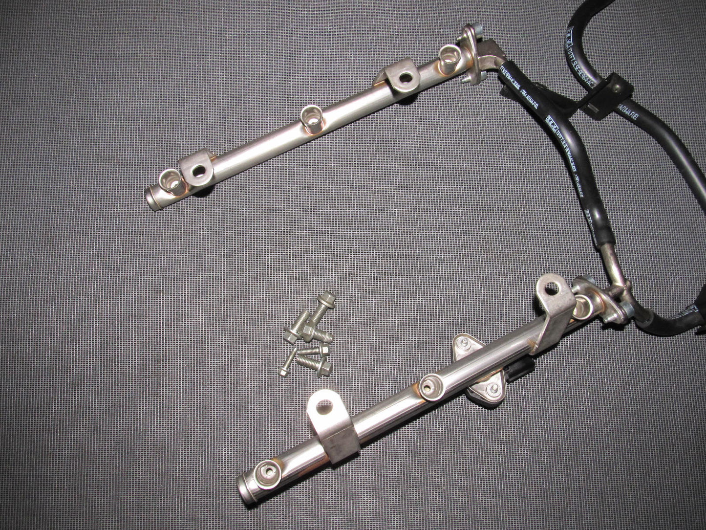 05 06 07 08 09 Ford Mustang 4.0 V6 OEM Fuel Rail & Sensor