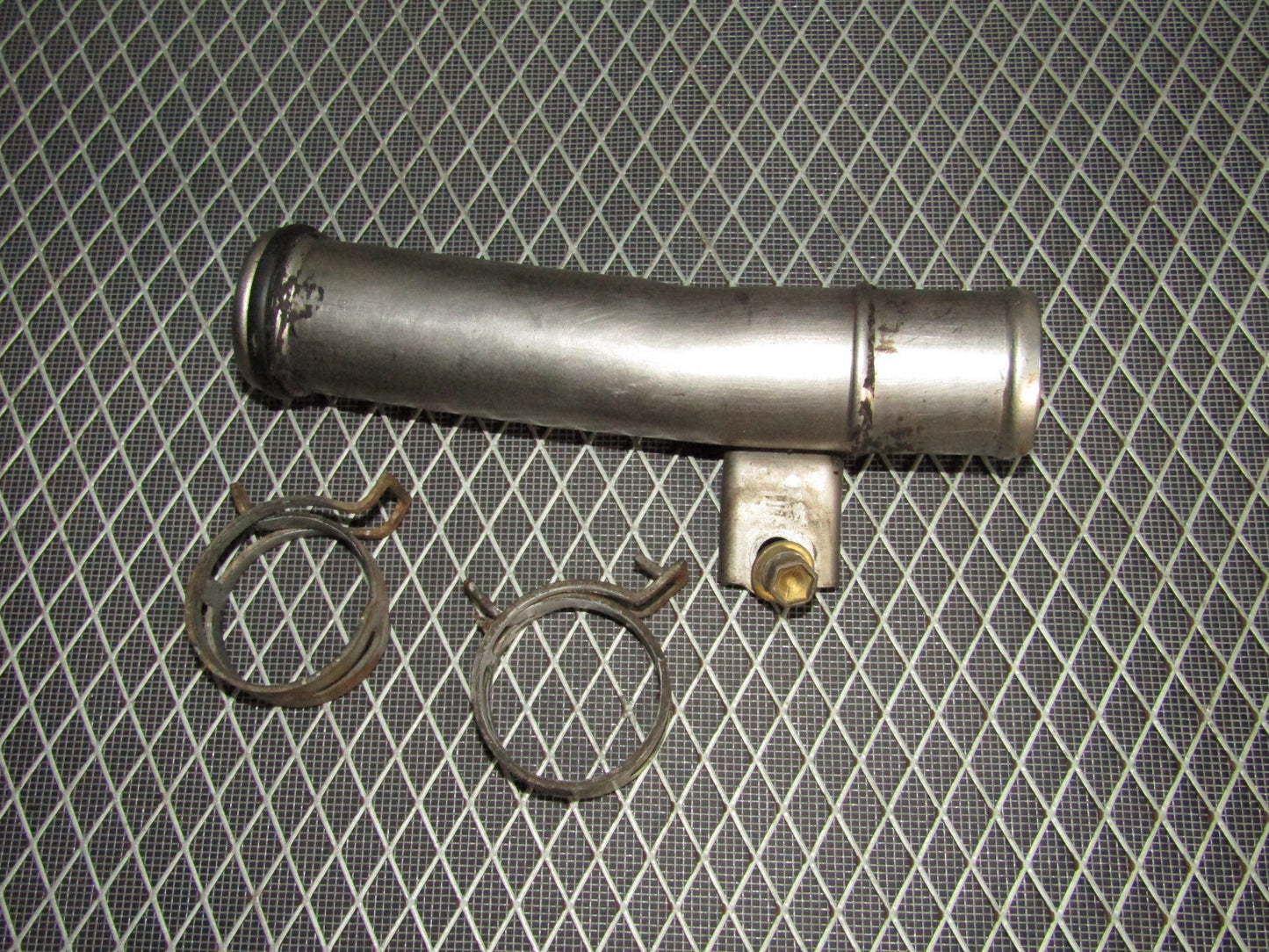 92-93 Toyota Camry OEM Radiator Coolant Coupler Pipe - 3VZ-FE V6 3.0L