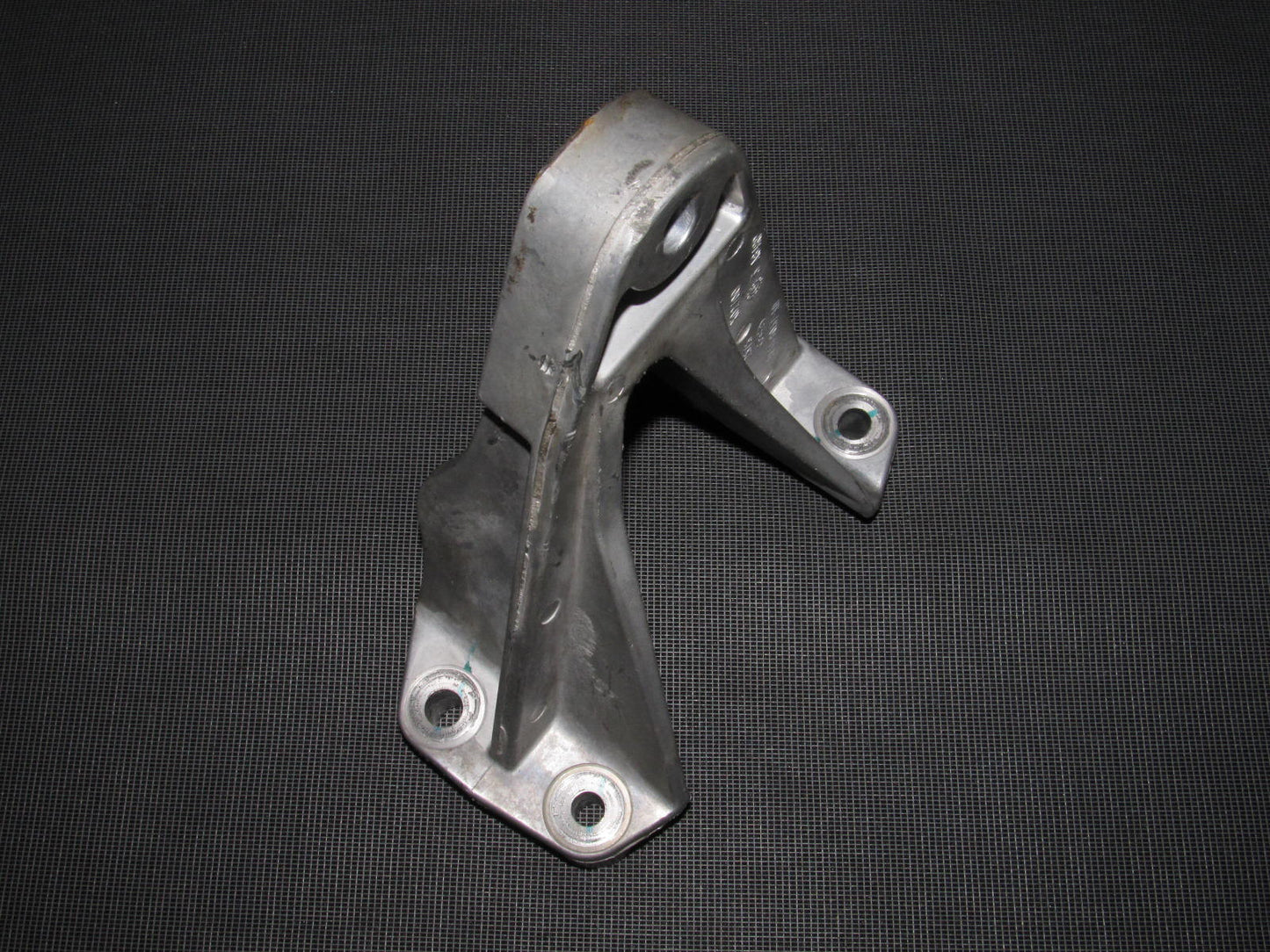 05 06 07 08 09 Ford Mustang 4.0 V6 OEM Motor Mount Bracket - Right