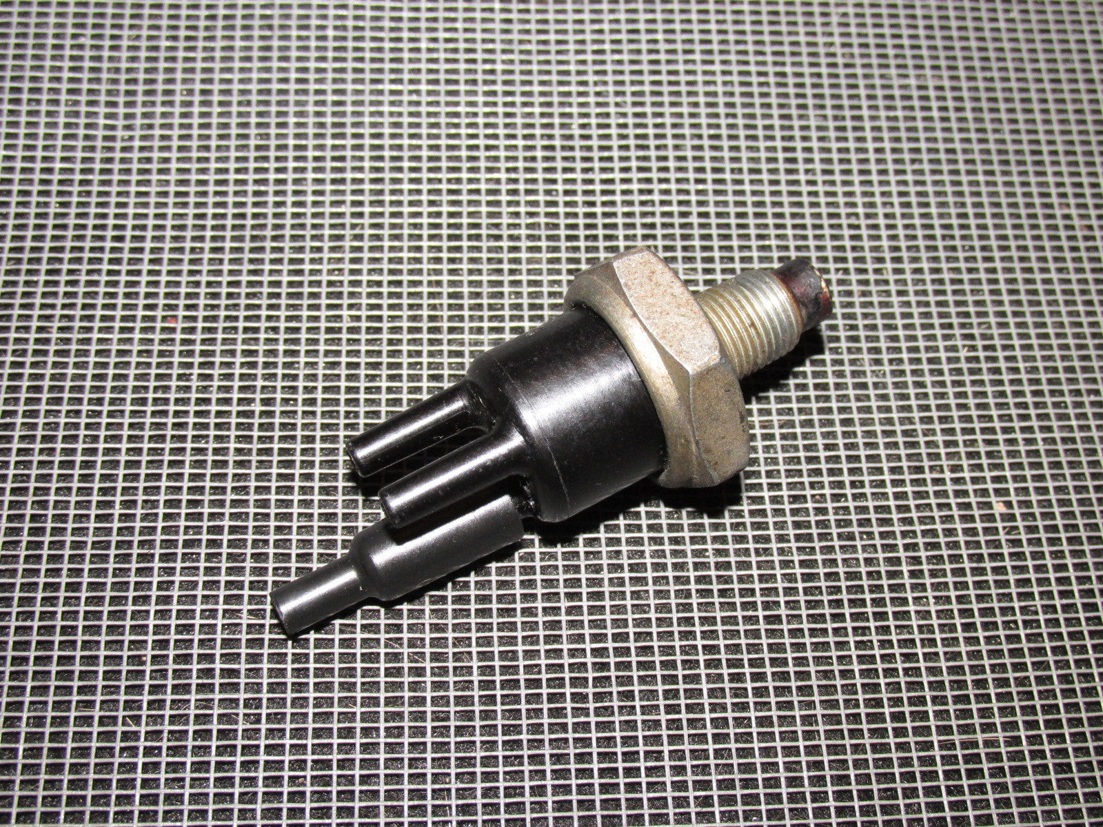 87 88 89 Toyota MR2 OEM 4AGE Intake Manifold Vacuum Valve Switch